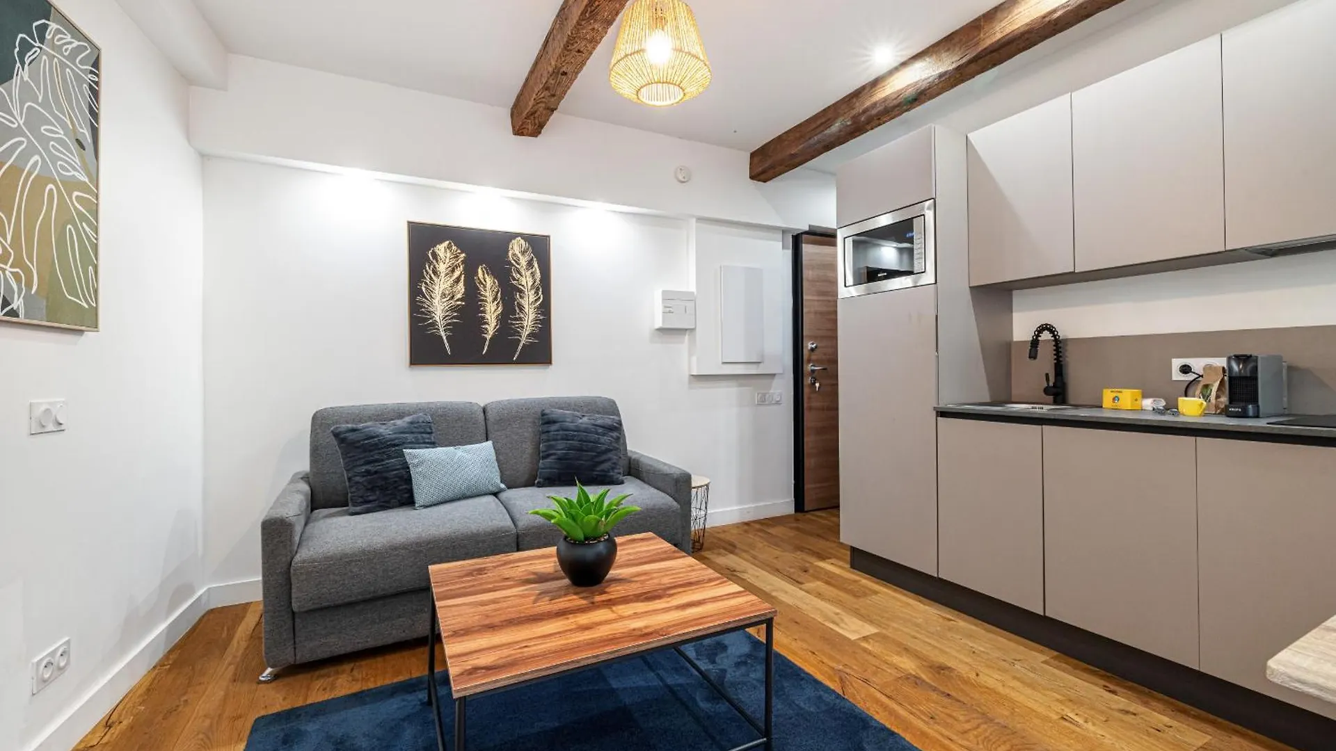 Pretty & Quiet Studio In Port Area Nice Appartement