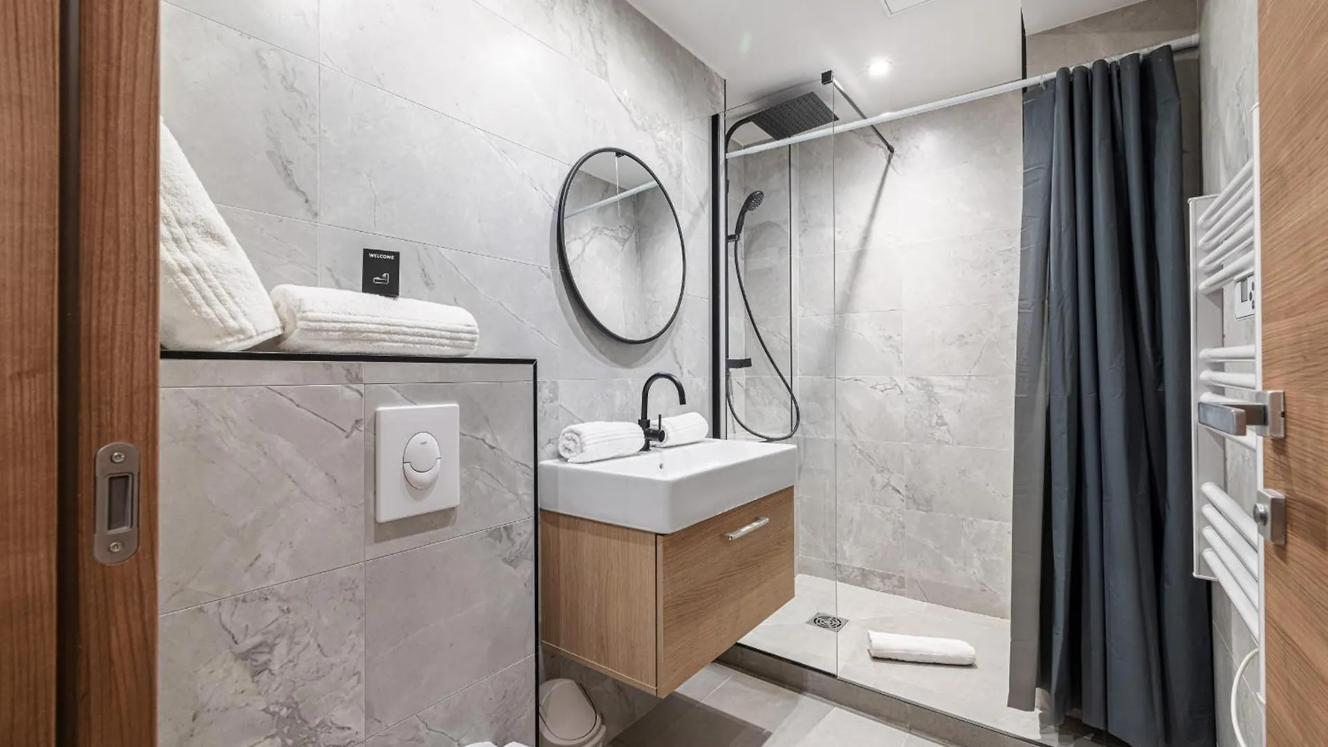 Pretty & Quiet Studio In Port Area Νίκαια Διαμέρισμα